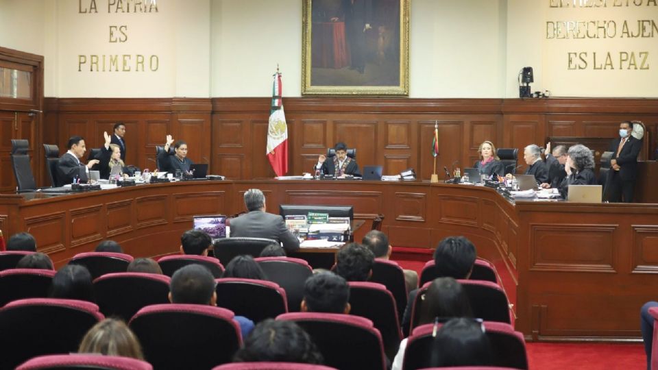 SCJN valida que plataformas digitales paguen impuesto por uso de infraestructura en la CDMX.