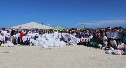 Retiran cinco toneladas de residuos tras limpieza simultánea de playas en Yucatán