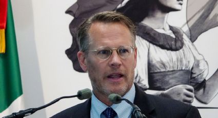 México y EU acuerdan no depender de semiconductores de Asia