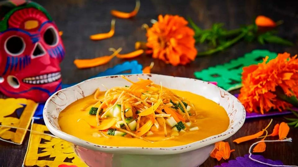 La flor de cempasúchil también se come, por lo que aquí te traemos la receta de su deliciosa crema.