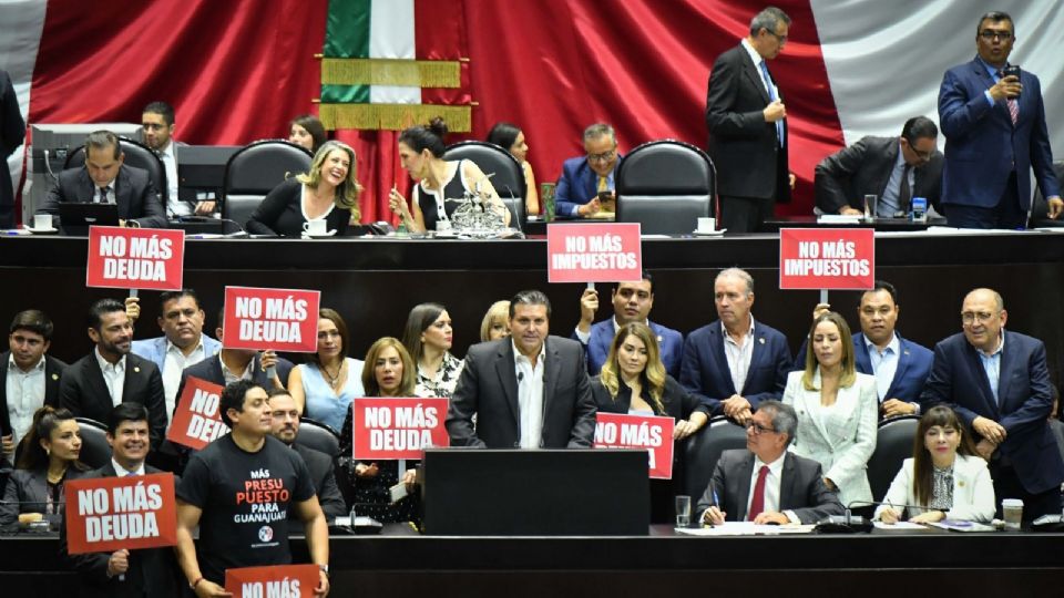 Importadores, agentes aduanales, en almacenes generales de depósito, en recintos fiscalizados estratégicos, empresas con programa IMMEX, involucrados en las anomalías que dieron paso a la iniciativa de la Presidenta en materia aduanera, reporta Hacienda