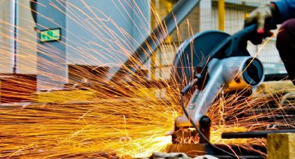 Economía cancela 2 empresas acereras por irregularidades