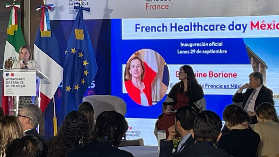 Embajadora de Francia en México, Delphine Borione.