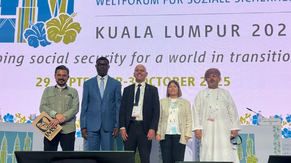 El director general del IMSS, Zoé Robledo, asistió al WSSF 2025 que se realiza en Kuala Lumpur, Malasia.