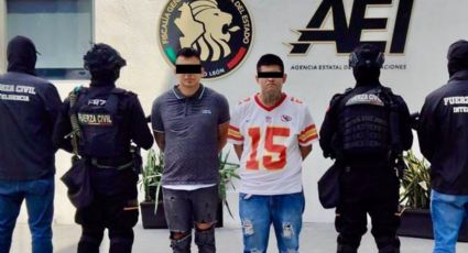 Arrestan a dos hombres en Monterrey con cristal y cocaína en vía pública