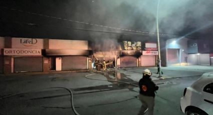 Incendio consume bodega de plásticos en San Nicolás