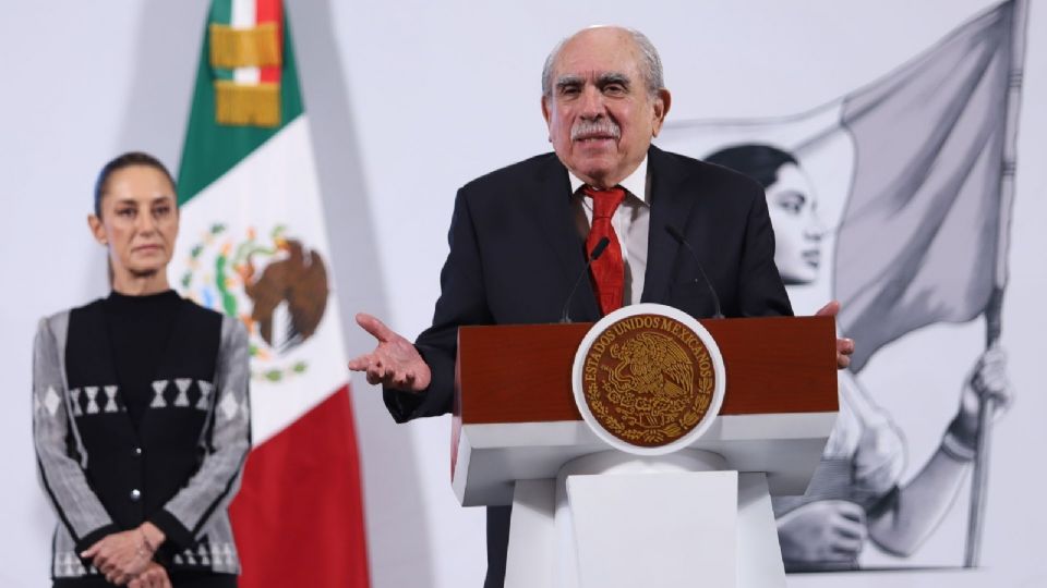 Se contó con la participación de 19 ponentes.