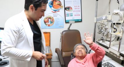 Mujer de 72 años vuelve a ver gracias a trasplante de córnea en IMSS Nuevo León