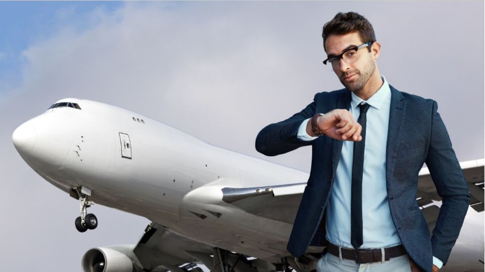 Ante la alta demanda de Año Nuevo y los posibles retrasos derivados del clima, se exhorta a los pasajeros a monitorear sus vuelos.