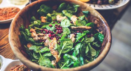 Ensaladas depurativas: la opción ideal para recuperar el equilibrio tras los excesos navideños