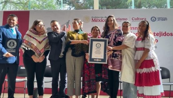 Sectur logra récord Guinness por el bordado más grande del mundo