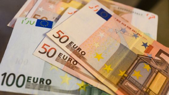 México concluye colocación de bonos por 4 mil 750 mde: SHCP