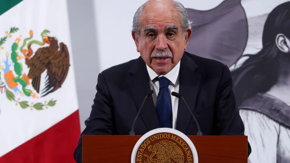 El PRI escala el conflicto al etiquetar la propuesta oficialista como 'Ley Maduro'