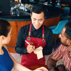 CENEVAL firma convenio para certificar inglés de prestadores de servicios rumbo al Mundial de Futbol