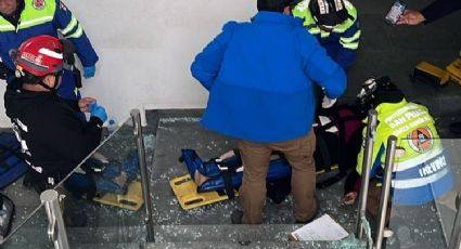 Mujer resulta lesionada tras caída de tres metros en Calzada Del Valle, en San Pedro