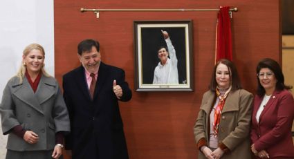 Noroña devela su retrato como ex presidente de la Mesa Directiva del Senado