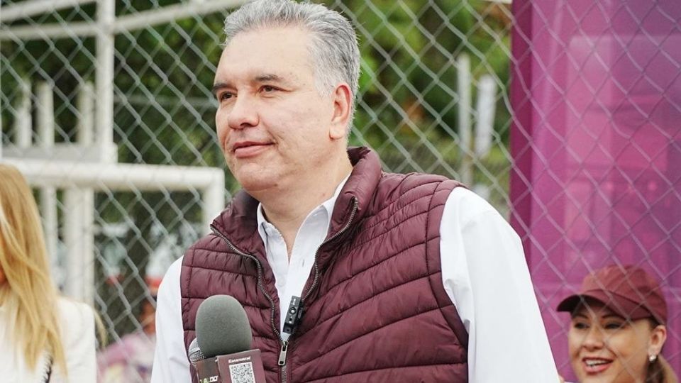 El senador Waldo Fernández criticó los retrasos en las obras del Metro de Nuevo León y advirtió afectaciones rumbo al Mundial.