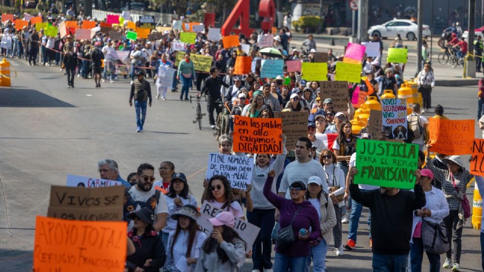 Conoce las marchas y concentraciones en CDMX hoy 15 de enero de 2026: horarios, zonas afectadas, rutas alternas y recomendaciones viales.