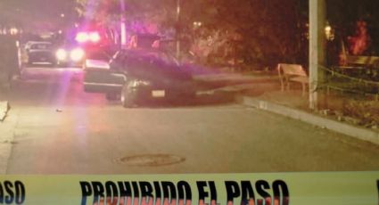 Abandonan vehículo con impactos de bala en la colonia Ampliación Los Nogales, en García