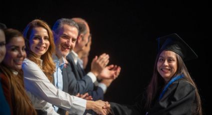 Concluyen estudios 900 personas a través del programa Prepa Regia en Monterrey