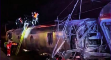 Descarrilamiento de dos trenes deja decenas de víctimas en España (VIDEOS)