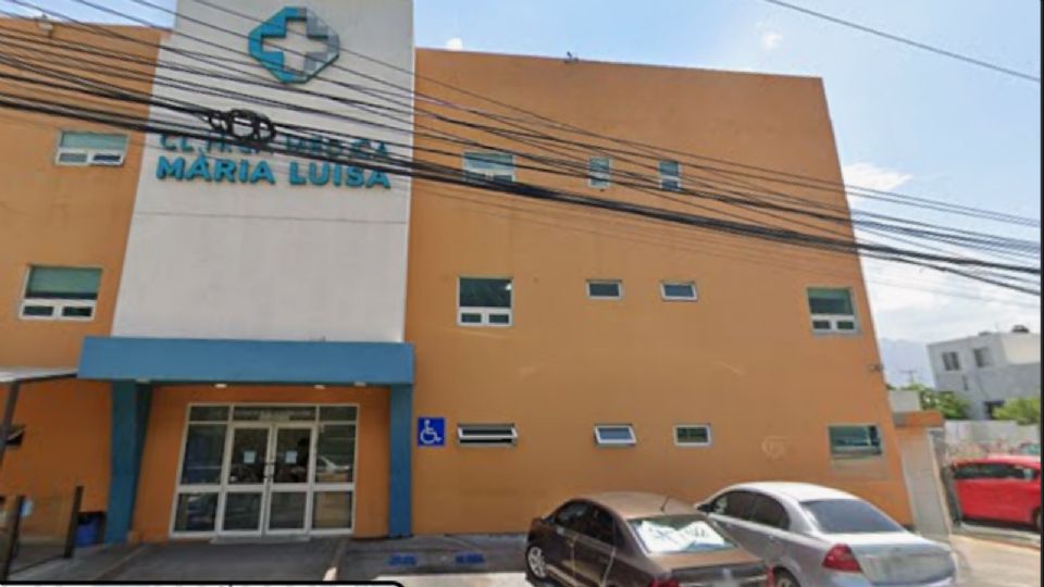 La víctima fue llevada en un vehículo particular a la Clínica María Luisa, ubicada sobre la avenida Colosio, en la colonia Residencial Cuauhtémoc.