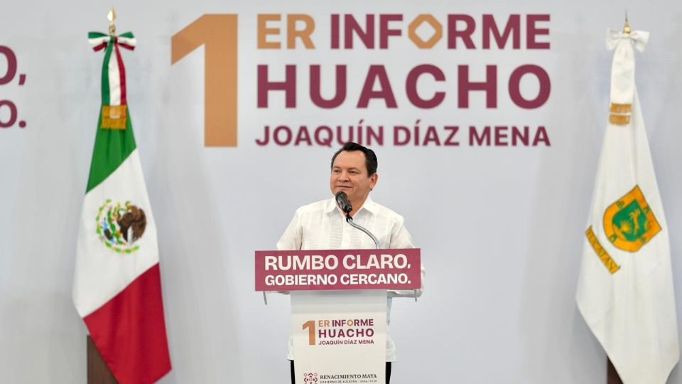 El gobernador de Yucatán, Joaquín Díaz Mena, presentó su Primer Informe de Gobierno ante miles de ciudadanos en el Centro Internacional de Convenciones de Mérida.