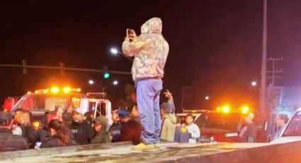 Bloquean avenida Lincoln en García por presuntas extorsiones de Tránsito a operadores de grúas