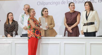 Evelyn Salgado entrega 163 títulos de propiedad en Guerrero: Justicia social y certeza jurídica para las familias