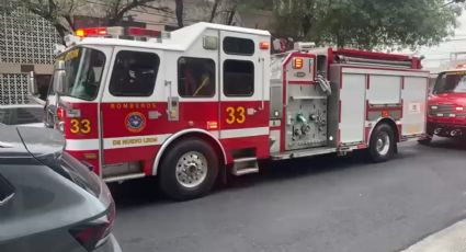 Incendio en departamento del Centro de Monterrey deja daños; Evacuan a dos personas