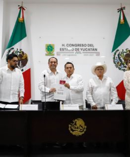Congreso de Yucatán impulsa reflexión migratoria y recibe el I Informe de Gobierno estatal
