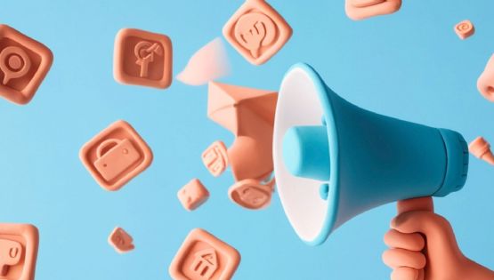 VIDEO | Pareja traslada a sus bebés junto con tanques de oxígeno en CDMX; así reaccionaron las redes