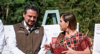 Zoé Robledo vista consulta nocturna del IMSS en Cancún