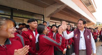 SEP arranca entrega de tarjetas de la Beca Rita Cetina en Puebla; prometen cobertura total