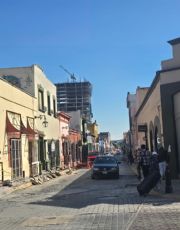 Foto descriptiva de: Barrio Antiguo tendrá calles peatonales rumbo al Mundial, anuncia Adrián de la Garza