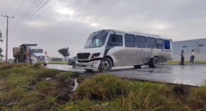 Tres personas resultan lesionadas tras choque entre auto y camión en Guadalupe