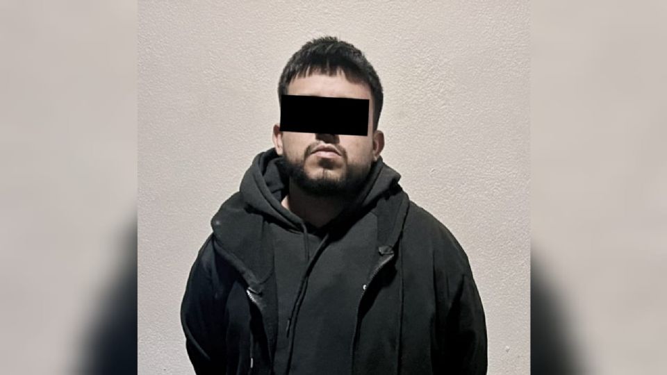 Elementos de la Policía de Guadalupe detuvieron a Miguel Adrián “N” tras una persecución en el Fraccionamiento Azteca.