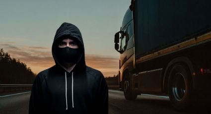 Asaltantes armados roban camión de materiales en la México-Puebla