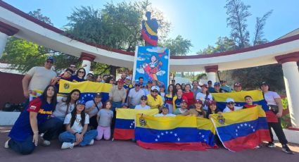 Entre cantos y lágrimas, venezolanos se manifiestan en Monterrey tras la captura de Nicolás Maduro