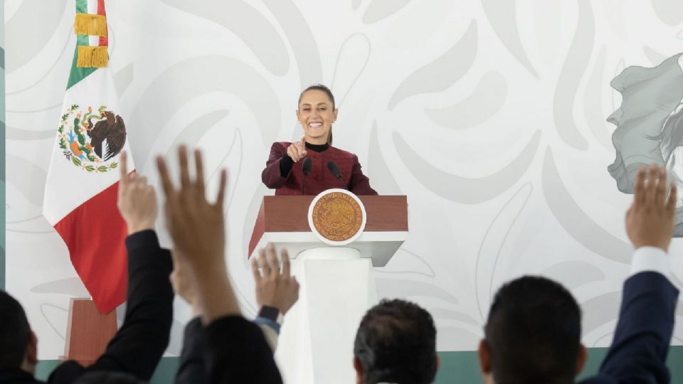 La presidenta de México, Claudia Sheinbaum Pardo, encabezó su habitual conferencia matutina “La Mañanera del Pueblo” desde el Cuartel General de la Segunda Zona Militar, en la ciudad de Tijuana.