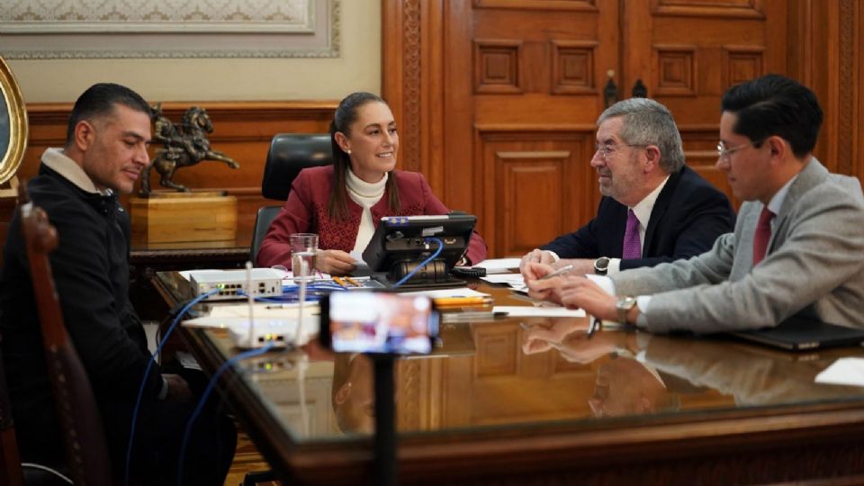 La Secretaría de Relaciones Exteriores informó que ambos reiteraron su disposición para estrechar la colaboración bilateral.