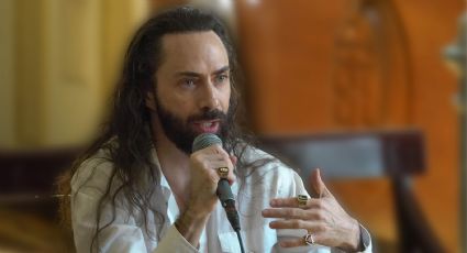 Jay de la Cueva celebra su cumpleaños con un emotivo video de progresión de edad creado con IA