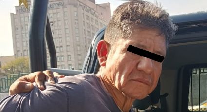 Detienen a hombre por agredir a policías; lo investigan por robo en el centro de Monterrey