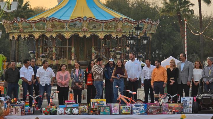 Día de Reyes en la Macroplaza reúne a miles de familias en Monterrey