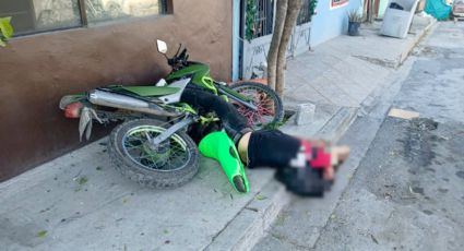 Motociclista choca contra una casa en Guadalupe; conducía una unidad con reporte de robo