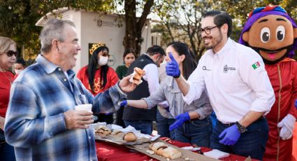 Celebra David de la Peña el Día de Reyes con Mega Rosca en Santiago, Nuevo León