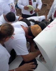 Foto descriptiva de: Despiden entre música y homenajes a Brithany Nahomy, adolescente asesinada en Monterrey