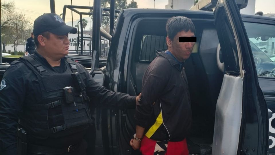 El joven fue detenido por la Policía de Monterrey en la colonia San Jorge, luego de ser señalado por presuntos tocamientos en un centro comercial.