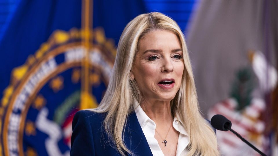 Trump elogió a su fiscal general por defenderlo en contenciosa audiencia sobre Epstein.