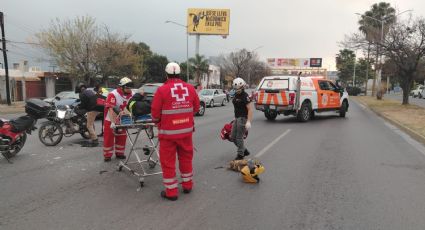 Motociclista resulta lesionado tras accidente vial en la colonia AltaVista en Monterrey